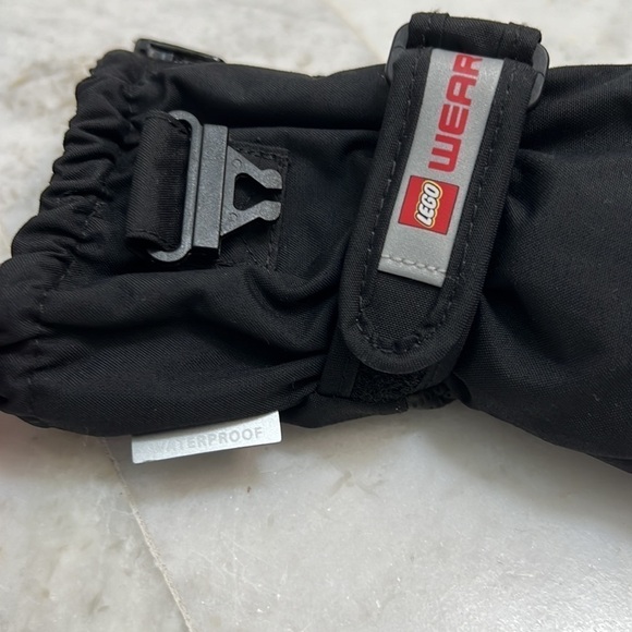Lego wear waterproof gloves, never used, size 1 1/2 - 2 years. - Picture 3 of 3